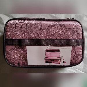NWT Modella train/make-up case